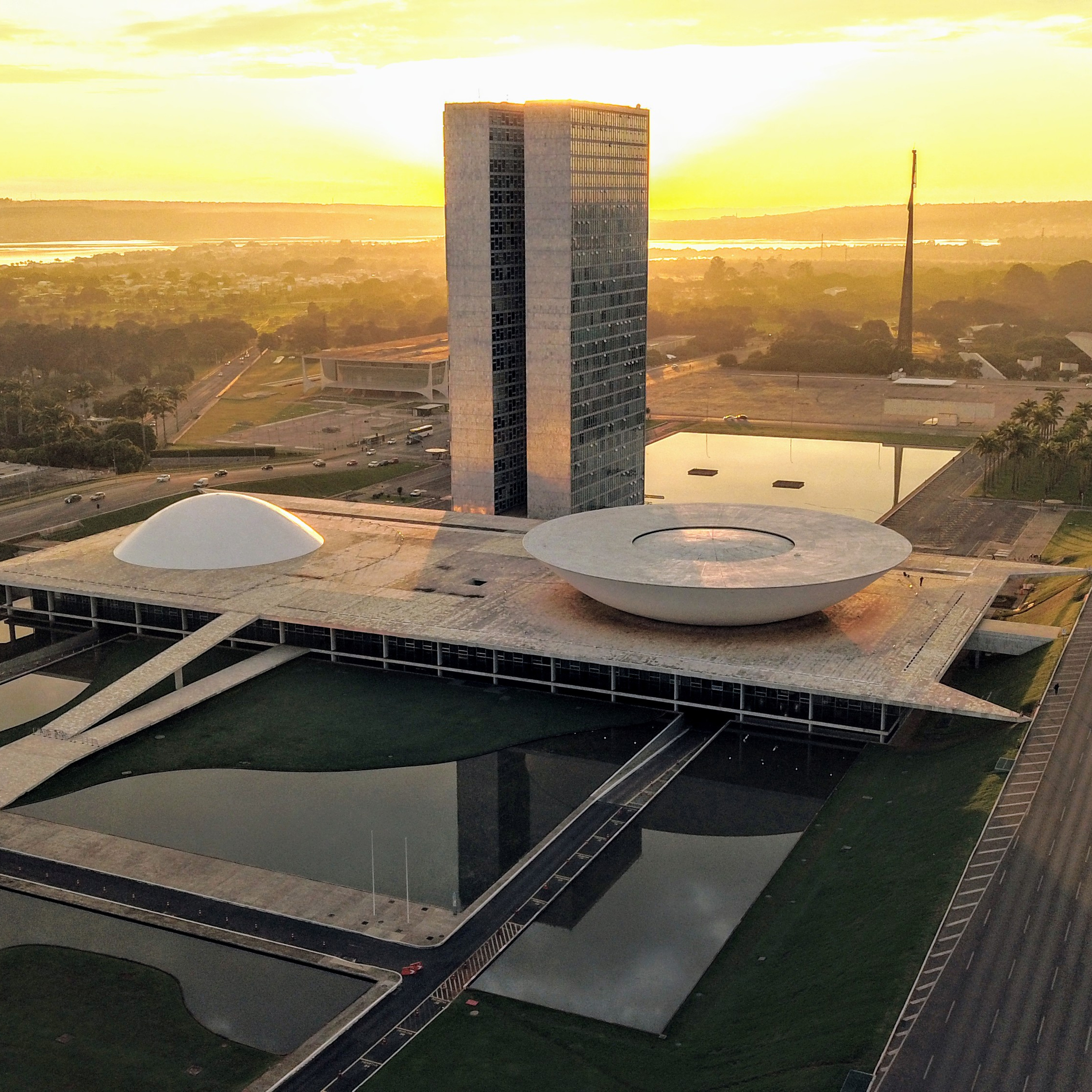 Proposals before Brazil's Congress may affect the basic sanitation agenda