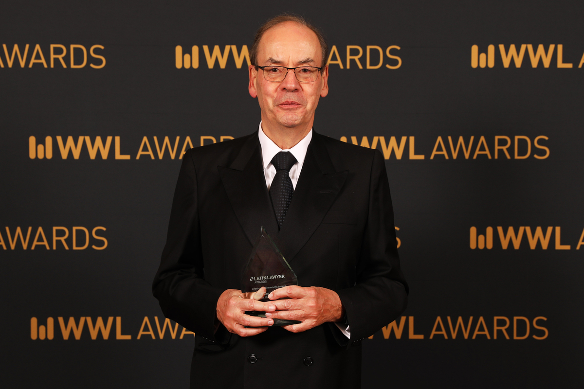 Paulo Cezar Aragão wins Lawyer of the Year in M&A at the Who’s Who Legal Awards 2022