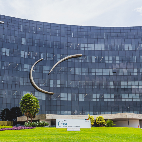 Jurisprudência trabalhista em movimento: tendências no TST e STF