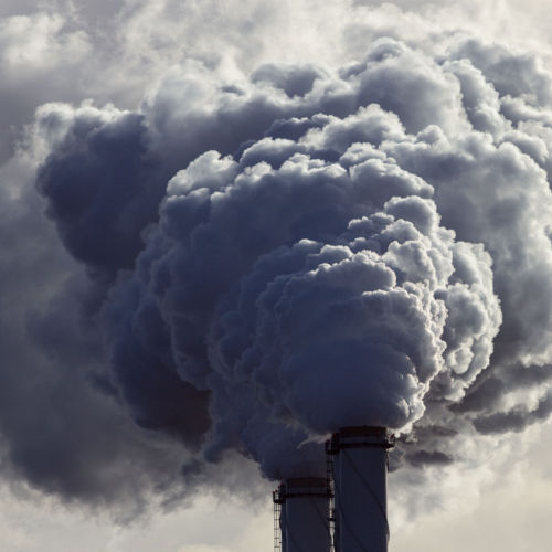 Informativo Ambiental e Mudanças Climáticas: “União Europeia regula o Mecanismo de Ajuste de Carbono na Fronteira” e mais destaques de maio de 2023